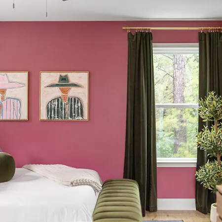 New! Hottub+pickleball+gameroom+movies+golf+games Charlotte