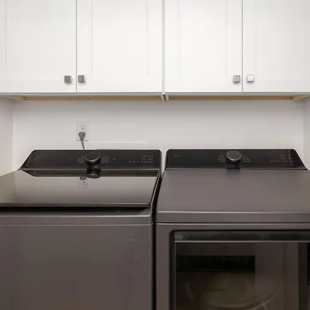 New! Hottub+pickleball+gameroom+movies+golf+games * Charlotte