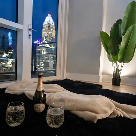 Apartment Uptown Kingsuite Penthouse Charlotte