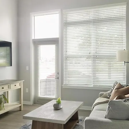 Landing Beautiful 2bd Gym *