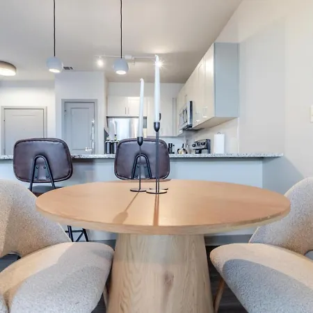 Warm, Inviting 2bd In Matthews