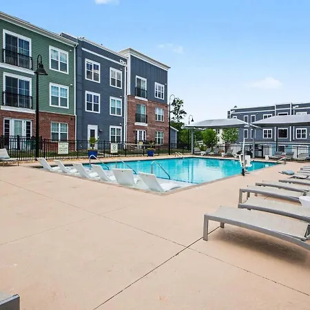 Luxury 1br Near Noda & Uptown *