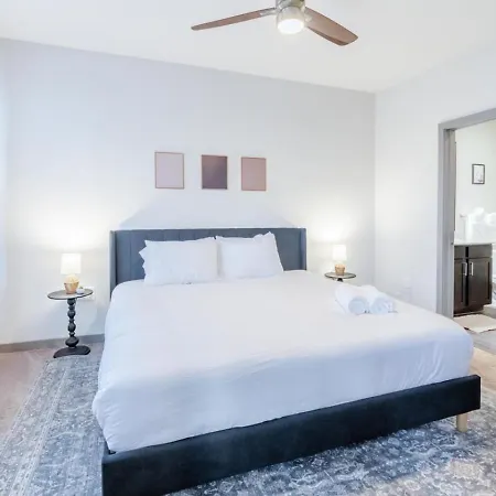 Warm, Inviting 2bd In Matthews Charlotte