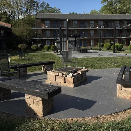 Quiet Near Atrium And Novant Workspace Wifi Apartment Charlotte