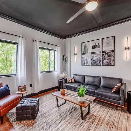 Apartment 4th Ward Industrial In The Heart Of -