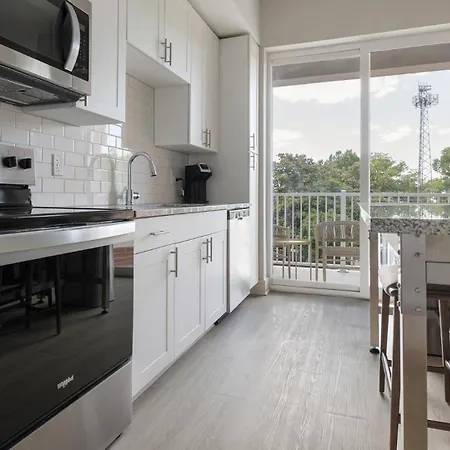 Landing Stunning 1Bd Game Room Gym