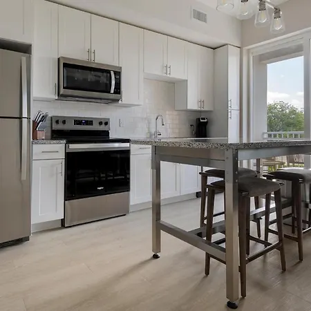 Apartment Landing Stunning 1Bd Game Room Gym Charlotte