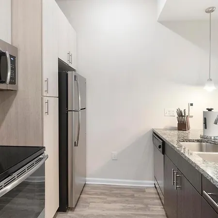 Landing Incredible 1Bd Clubhouse Gym *