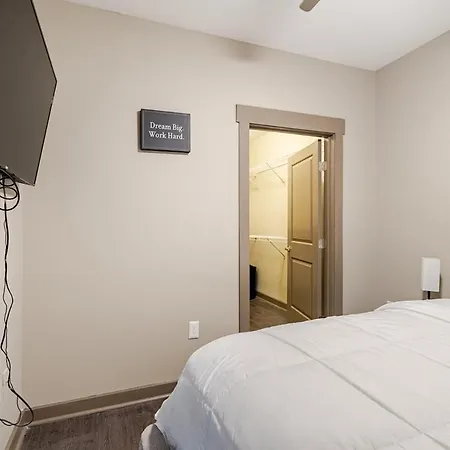 Apartment Prime Uptown Location Near Restaurants & Nightlife Charlotte