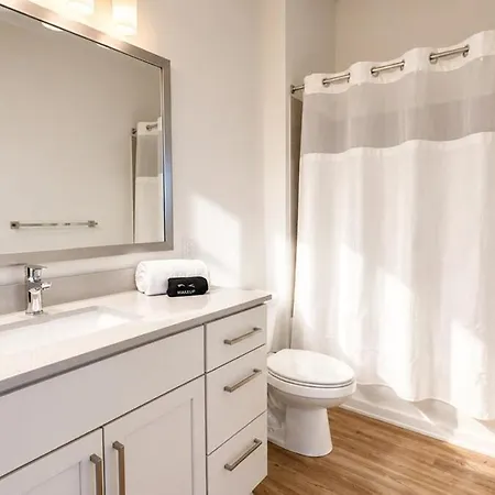 Apartment Luxury Uptown 2br Rooftop Pool Gym & Skyline Views Charlotte