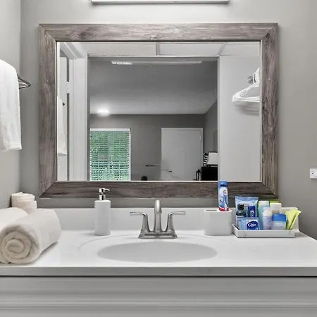Cozy Mins To Atrium Health Nascar Hof &cdia Apartment
