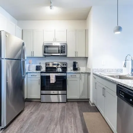 Stylish, Comfortable 2bd Abode Near Dt Matthews * Charlotte