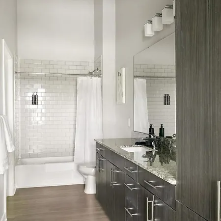 Landing Beautiful 2bd Gym *