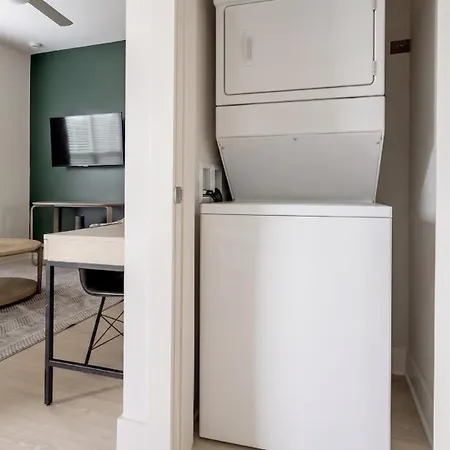 Apartment Landing Stunning 1Bd Game Room Gym