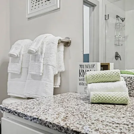 Luxury 1br Near Noda & Uptown Apartment Charlotte