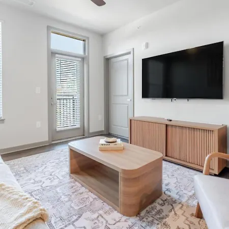 Warm, Inviting 2bd In Matthews *