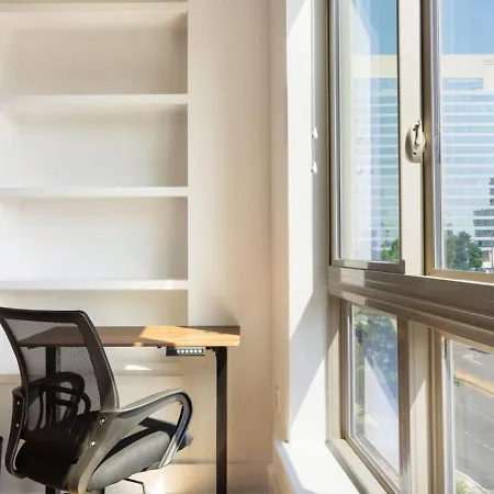 Cozy Carolina - Free Parking, Gym, Pool Charlotte
