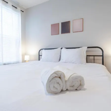 Super 1bd Workers Paradise Apartment Charlotte