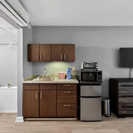 Cozy Mins To Atrium Health Nascar Hof &cdia Apartment