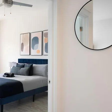 Cozy Carolina - Free Parking, Gym, Pool