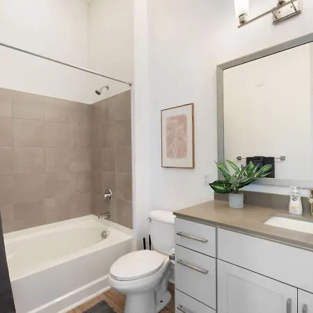 Apartment Carolina Luxury - Free Parking, Pool, Gym