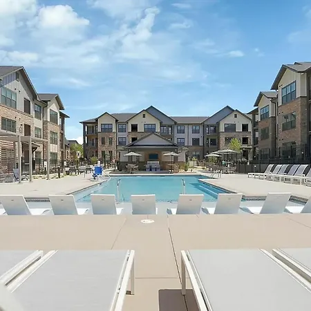 Landing Incredible 2bd Gym Game Apartment Charlotte