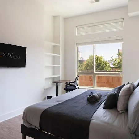 Carolina Luxury - Free Parking, Pool, Gym