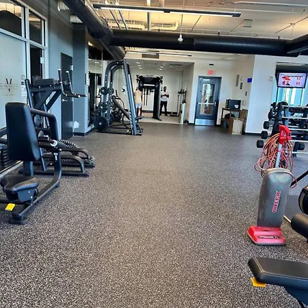 Luxury Furnished 1br In The Heart Of The * Charlotte