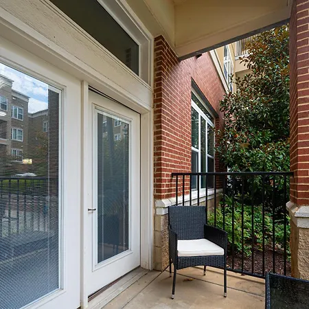 Elevated Retreat Pool Near Clt Carowinds & Uptown *