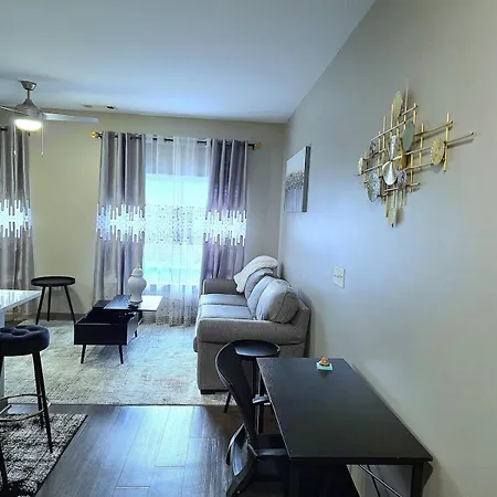 Prime Uptown Location Near Restaurants & Nightlife Apartment Charlotte