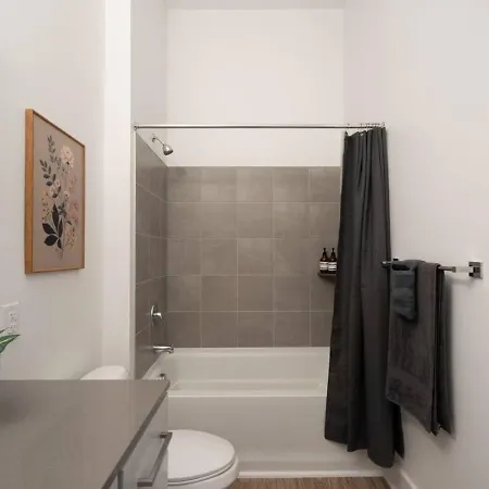Apartment Queen Luxe - Free Parking, Pool, *