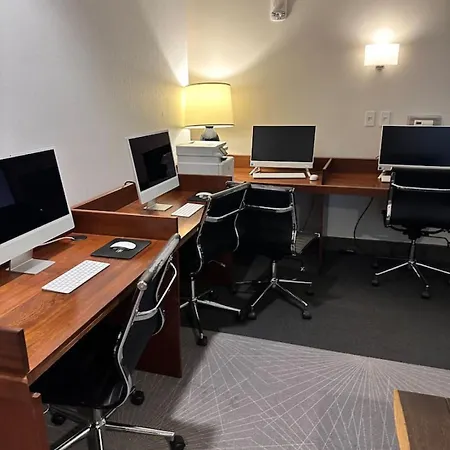 Luxury Furnished 1br In The Heart Of The * Charlotte