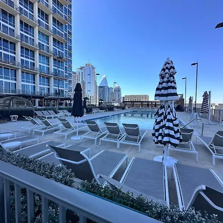 Apartment Luxury Furnished 1br In The Heart Of The