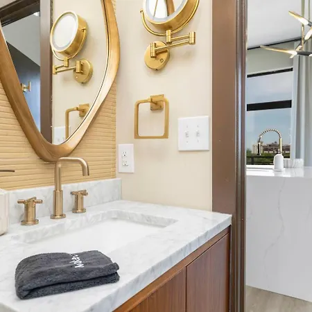The Eighth Luxury Penthouse In Fourth Ward * Charlotte