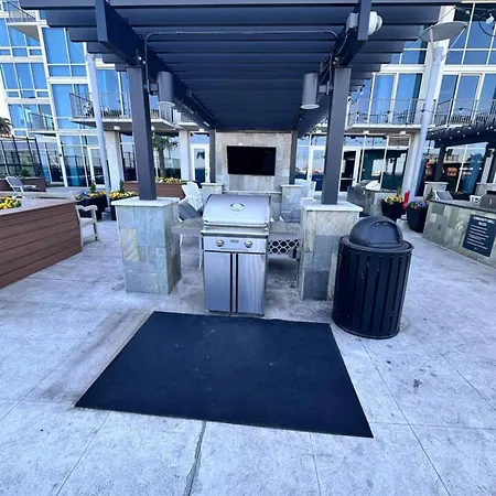 Apartment Luxury Furnished 1br In The Heart Of The Charlotte