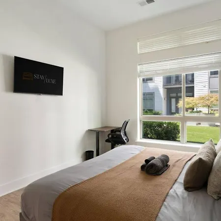 Queen Luxe - Free Parking, Pool,