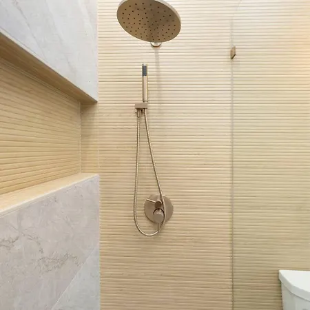 The Eighth Luxury Penthouse In Fourth Ward Apartment *