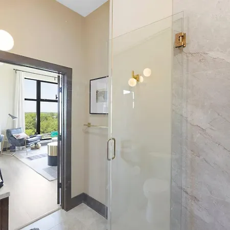 The Eighth Luxury Penthouse In Fourth Ward *