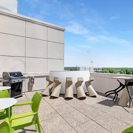 Apartment The Eighth Luxury Penthouse In Fourth Ward *