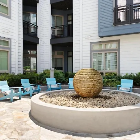 Apartment Carolina Luxury - Free Parking, Pool, Gym