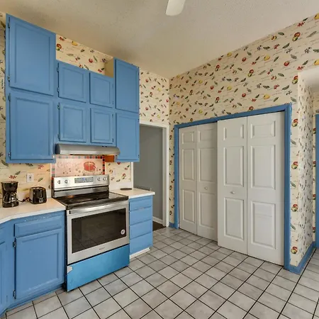 Holiday home Matthews Family W/ Fenced Yard! Charlotte