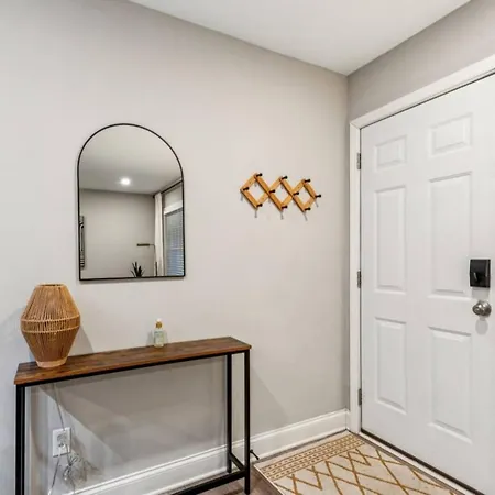 Noda's Cozy Nest Charlotte