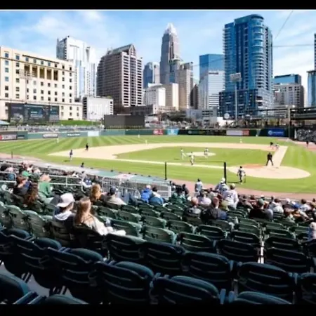 Uptown Luxurious 1br 1ba, Boa & Nascar Charlotte