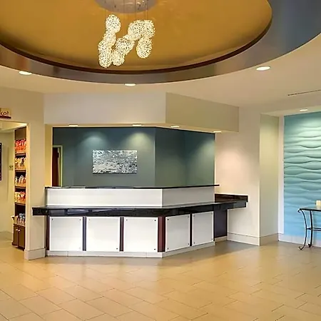 The Beacon Airport By Ihg Hotel Charlotte