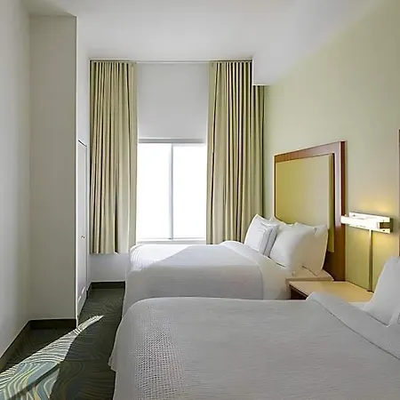 The Beacon Airport By Ihg Charlotte