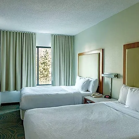 Hotel The Beacon Airport By Ihg 3*