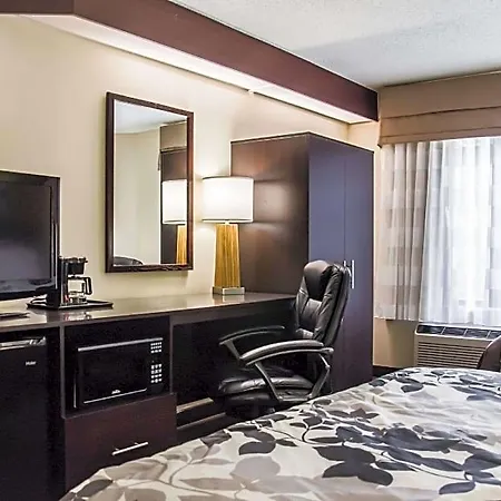 Sleep Airport - Billy Graham Parkway Hotel