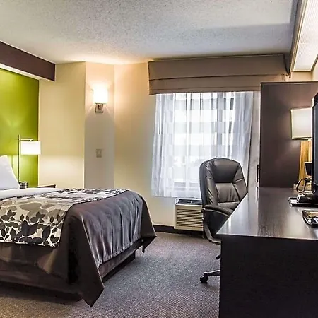 Hotel Sleep Airport - Billy Graham Parkway 3*