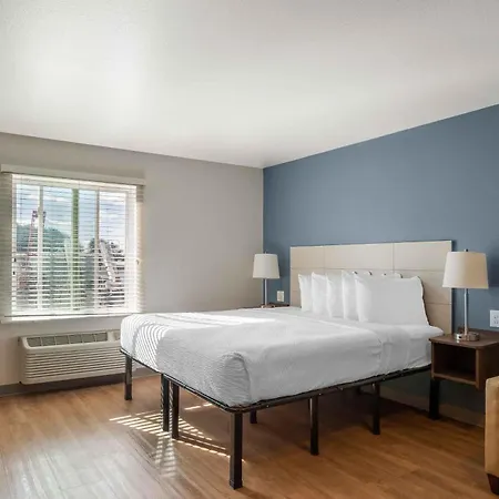 Extended America Select - - Northlake Hotel 3*