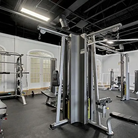 Apartment Comfortabel 5 Mins To Atrium & Novant Health Charlotte